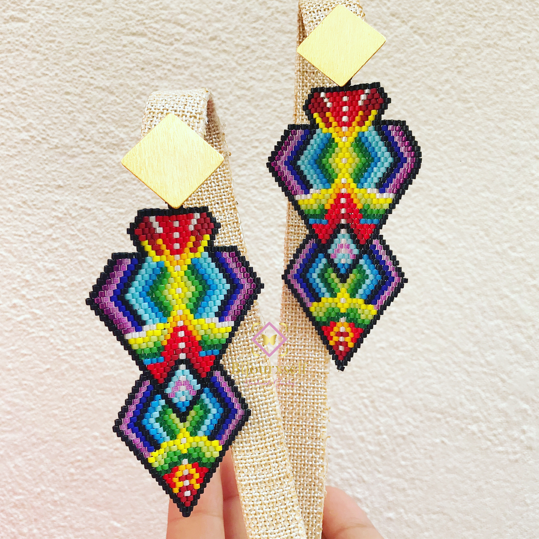 Aretes Tribal